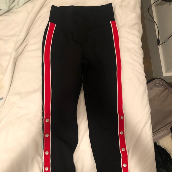 Express Pants - Express high waisted leggings, red stripe size S